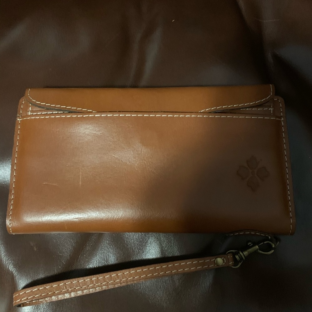 Patricia Nash Valentia Wristlet Wallet New w/Tags